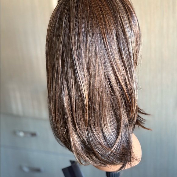 Belle tress “Genova” wig Italian City collection in color Dark Brown+HL New - Picture 7 of 10